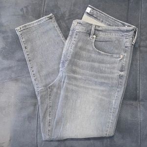 LOFT Curvy Skinny Crop Jeans